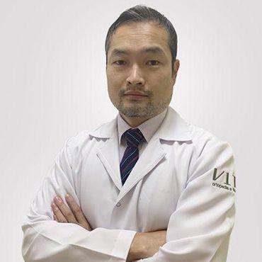 Ortopedista-Erick-Yoshio.jpg