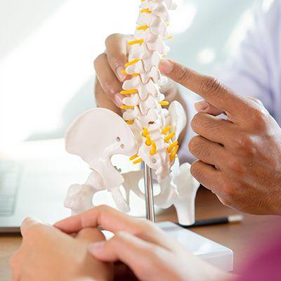 interna-cirurgia-coluna-400x400.jpg
